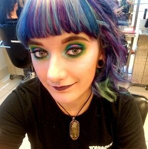 Meet your Posher, Nicole